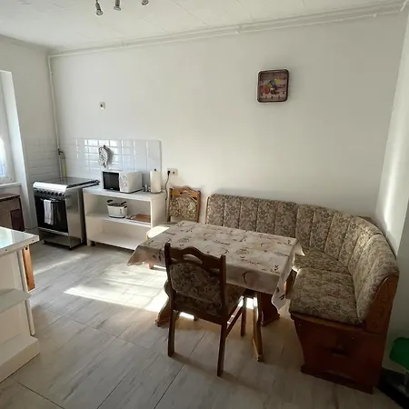 Feszek Apartmanhaz Tapolca Zewnętrze zdjęcie