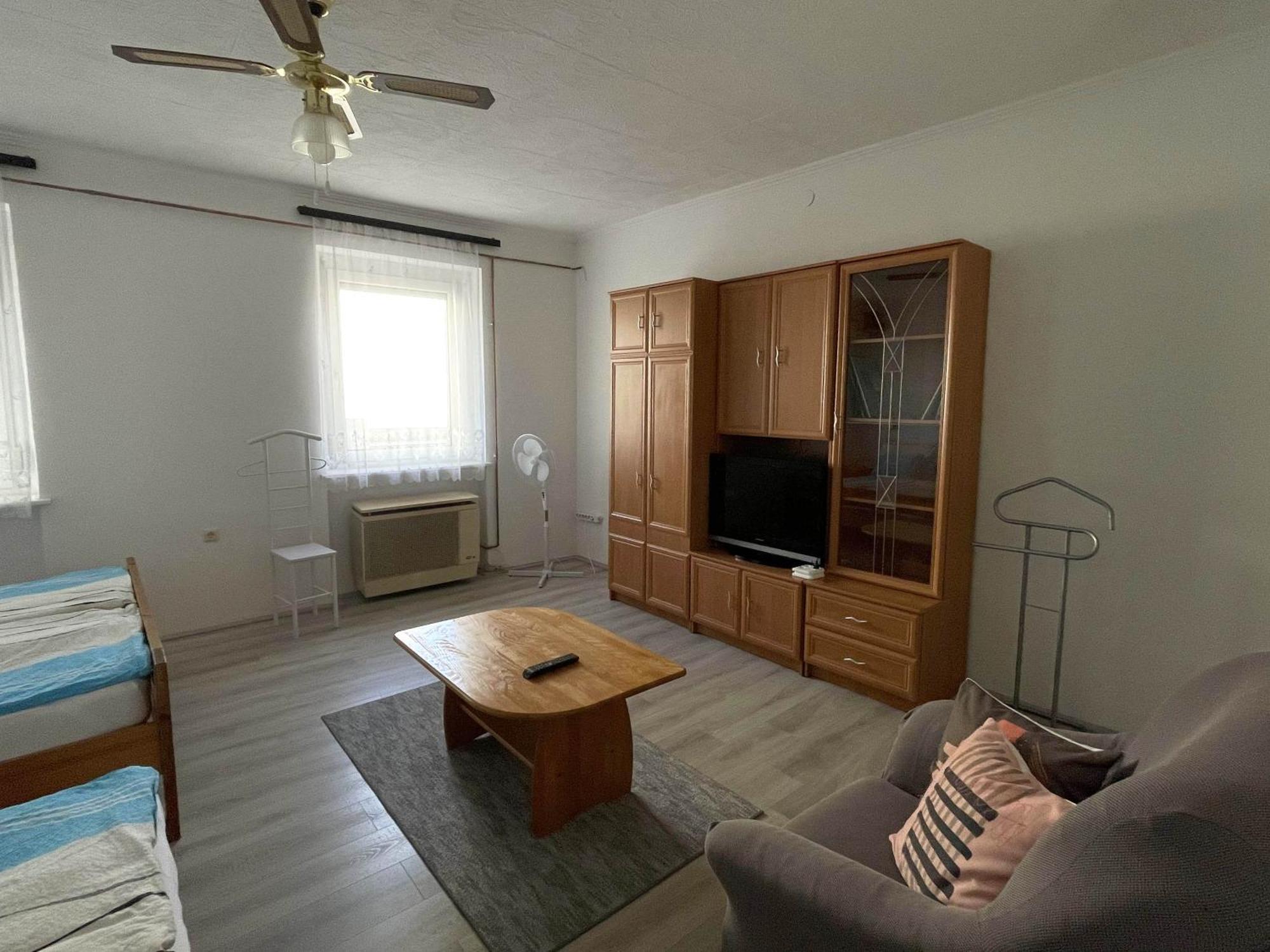 Feszek Apartmanhaz דירה *